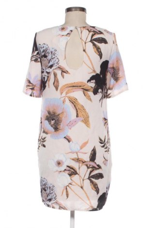 Φόρεμα Vero Moda, Μέγεθος S, Χρώμα Πολύχρωμο, Τιμή 12,28 €