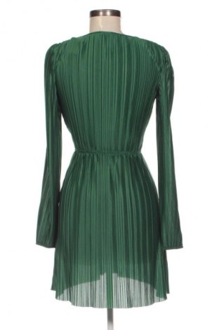 Rochie Zara, Mărime M, Culoare Verde, Preț 91,99 Lei