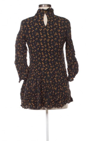 Рокля Zara, Размер S, Цвят Многоцветен, Цена 27,99 лв.