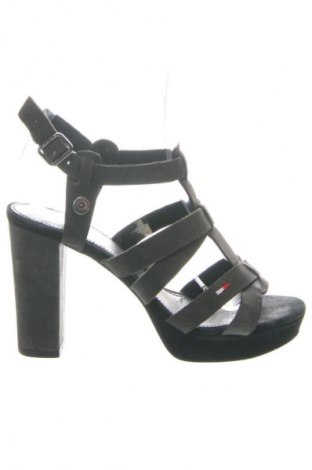 Sandále Hilfiger Denim, Veľkosť 37, Farba Čierna, Cena  63,00 €