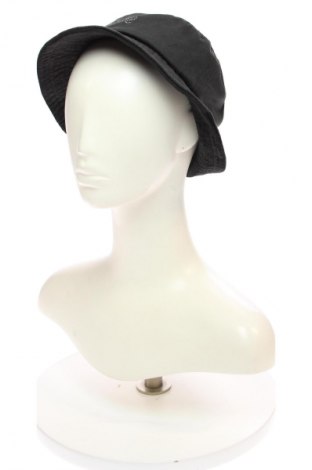 Căciulă Bershka, Culoare Negru, Preț 24,99 Lei