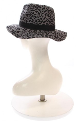Căciulă Unbranded, Culoare Multicolor, Preț 37,00 Lei