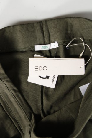 Γυναικείο κοντό παντελόνι Edc By Esprit, Μέγεθος L, Χρώμα Πράσινο, Βαμβάκι, Τιμή 20,36 €