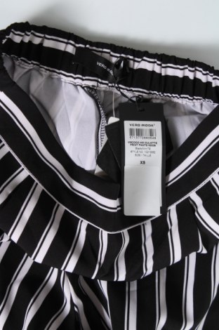 Дамски панталон Vero Moda, Размер XS, Цвят Черен, Цена 11,06 лв.