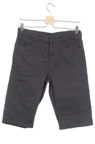 Kinder Shorts H&M, Größe 12-13y/ 158-164 cm, Farbe Grau, 98% Baumwolle, 2% Elastan, Preis 10,85 €