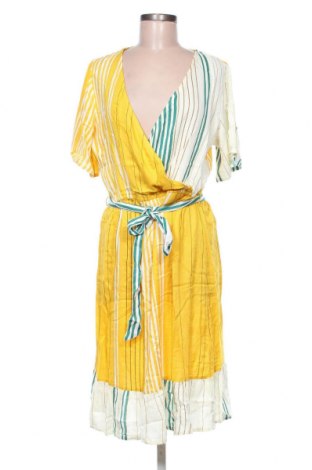 Kleid Kaffe, Größe M, Farbe Gelb, Viskose, Preis 18,43 €