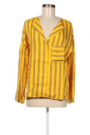 Γυναικείο πουκάμισο VILA, Μέγεθος M, Χρώμα Κίτρινο, Τιμή 4,33 €