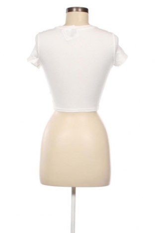 Дамска тениска SHEIN, Размер XS, Цвят Бял, Цена 11,34 лв.
