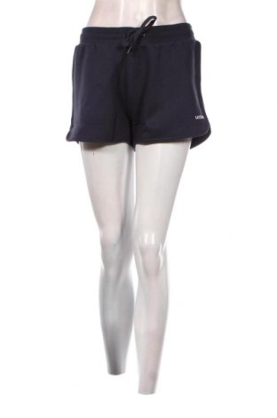 Γυναικείο κοντό παντελόνι Umbro, Μέγεθος M, Χρώμα Μπλέ, Τιμή 5,20 €