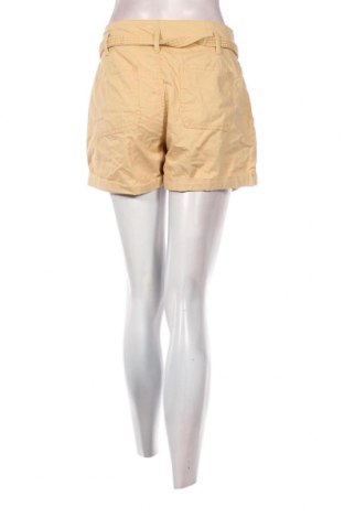 Дамски къс панталон Vanilla Star, Размер S, Цвят Бежов, Цена 3,60 лв.
