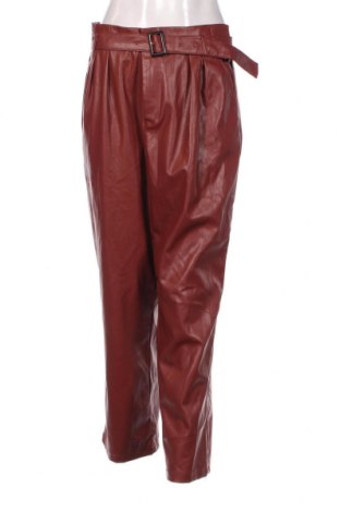 Γυναικείο παντελόνι δερμάτινο Who What Wear, Μέγεθος M, Χρώμα Καφέ, Τιμή 7,32 €