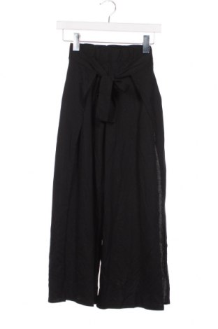 Γυναικείο παντελόνι Bershka, Μέγεθος XS, Χρώμα Μαύρο, Τιμή 13,75 €