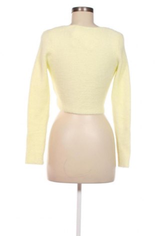 Дамски пуловер Bershka, Размер L, Цвят Жълт, Цена 11,50 лв.