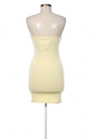 Kleid Bershka, Größe M, Farbe Gelb, Preis € 7,35