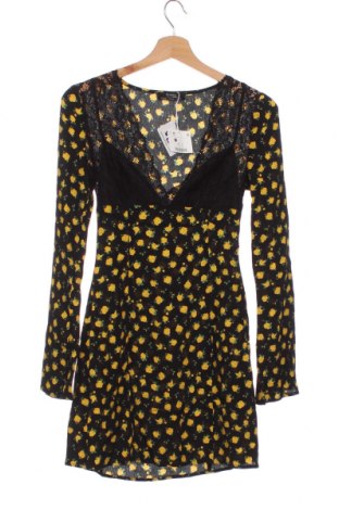 Kleid Bershka, Größe XS, Farbe Schwarz, Preis 4,74 €