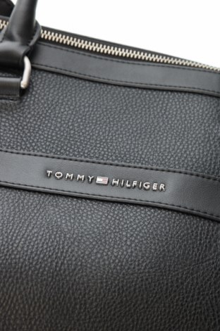 Torba na laptopa Tommy Hilfiger, Kolor Czarny, Cena 427,99 zł