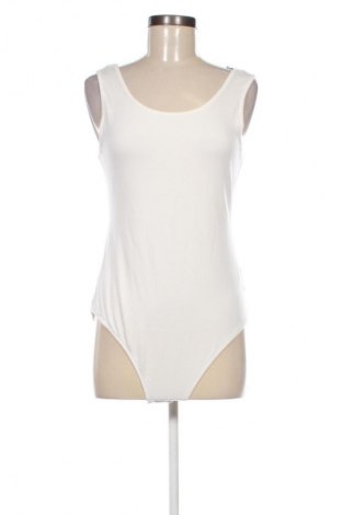 Дамска блуза - боди Kendall & Kylie, Размер L, Цвят Бял, Цена 32,24 лв.