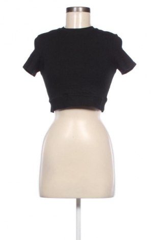 Γυναικεία μπλούζα Bershka, Μέγεθος L, Χρώμα Μαύρο, Τιμή 4,70 €