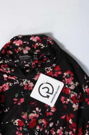 Damen Shirt Bershka, Größe S, Farbe Mehrfarbig, Preis € 3,99