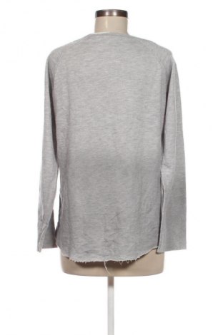 Damen Shirt Decay, Größe M, Farbe Grau, Preis 3,99 €