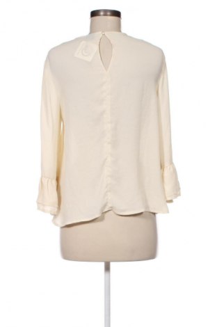 Damen Shirt Gina Tricot, Größe XS, Farbe Ecru, Preis 2,99 €