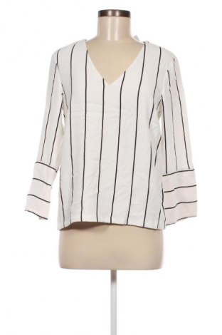 Γυναικεία μπλούζα H&M, Μέγεθος S, Χρώμα Λευκό, Τιμή 3,17 €