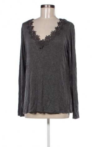 Γυναικεία μπλούζα Janina, Μέγεθος L, Χρώμα Γκρί, Τιμή 3,76 €