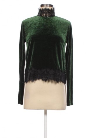 Дамска блуза Nikkie, Размер M, Цвят Зелен, Цена 16,80 лв.