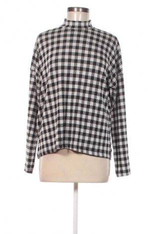 Damen Shirt Stradivarius, Größe S, Farbe Mehrfarbig, Preis 2,99 €