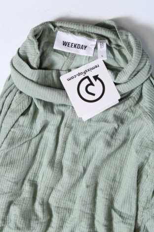 Damen Shirt Weekday, Größe L, Farbe Grün, Preis € 4,49