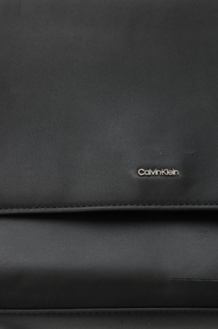 Geantă de femei Calvin Klein, Culoare Negru, Preț 327,49 Lei