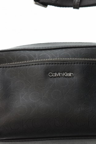 Γυναικεία τσάντα Calvin Klein, Χρώμα Μαύρο, Τιμή 74,99 €