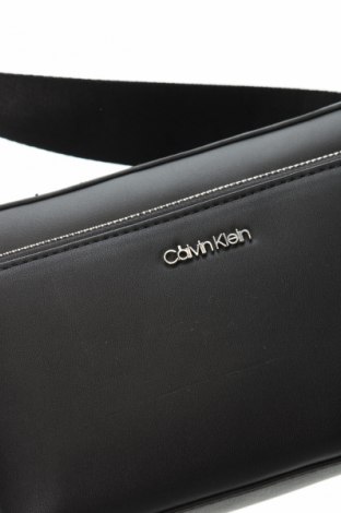 Γυναικεία τσάντα Calvin Klein, Χρώμα Μαύρο, Τιμή 47,49 €