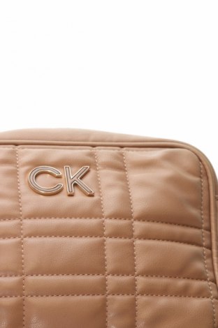 Damentasche Calvin Klein, Farbe Beige, Preis € 83,79