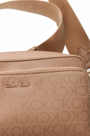 Damentasche Calvin Klein, Farbe Beige, Preis € 151,99