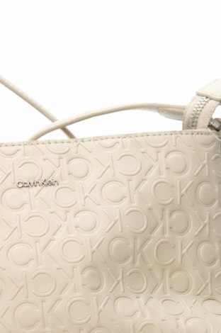 Damentasche Calvin Klein, Farbe Beige, Preis 83,99 €