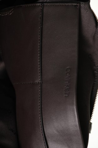 Γυναικεία τσάντα Calvin Klein, Χρώμα Καφέ, Τιμή 74,99 €