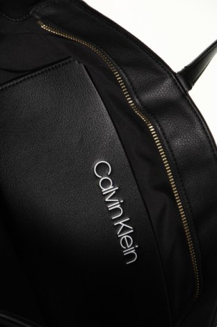 Γυναικεία τσάντα Calvin Klein, Χρώμα Μαύρο, Τιμή 134,99 €