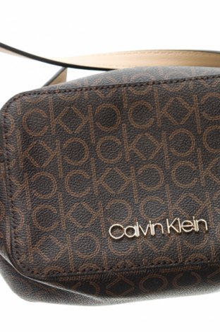 Damentasche Calvin Klein, Farbe Braun, Preis 60,99 €