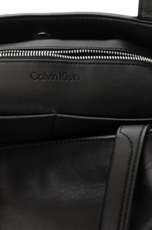 Γυναικεία τσάντα Calvin Klein Jeans, Χρώμα Μαύρο, Τιμή 92,99 €