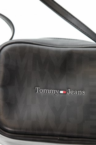 Dámská kabelka  Tommy Hilfiger, Barva Černá, Cena  1 579,00 Kč