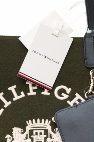 Γυναικεία τσάντα Tommy Hilfiger, Χρώμα Πράσινο, Τιμή 112,79 €