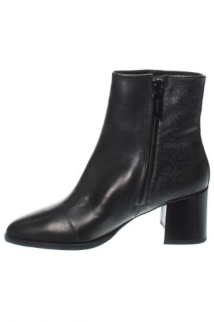 Botine de damă Calvin Klein, Mărime 38, Culoare Negru, Preț 568,99 Lei