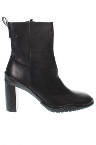 Botine de damă Calvin Klein, Mărime 41, Culoare Negru, Preț 619,99 Lei