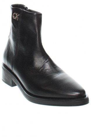 Botine de damă Calvin Klein, Mărime 40, Culoare Negru, Preț 1.032,99 Lei