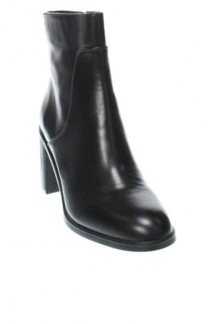 Botine de damă Calvin Klein Jeans, Mărime 41, Culoare Negru, Preț 337,99 Lei