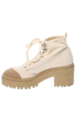 Botine de damă Stradivarius, Mărime 39, Culoare Bej, Preț 86,99 Lei