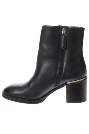 Botine de damă Tommy Hilfiger, Mărime 38, Culoare Negru, Preț 809,49 Lei