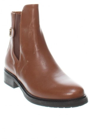 Botine de damă Tommy Hilfiger, Mărime 37, Culoare Maro, Preț 590,99 Lei