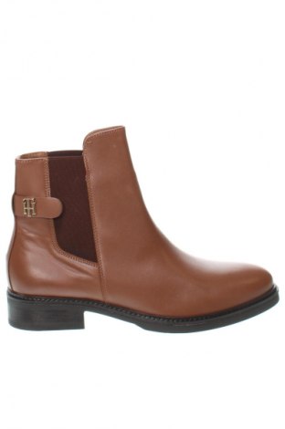 Botine de damă Tommy Hilfiger, Mărime 40, Culoare Maro, Preț 492,99 Lei